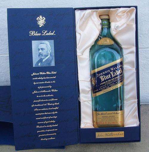 WACKY WEDNESDAY R1~JOHNNIE WALKER~BLUE LABEL~VELVET LINED~DOUBLE BOX/BOTTLE~IMPRESSIVE ITEM!!!