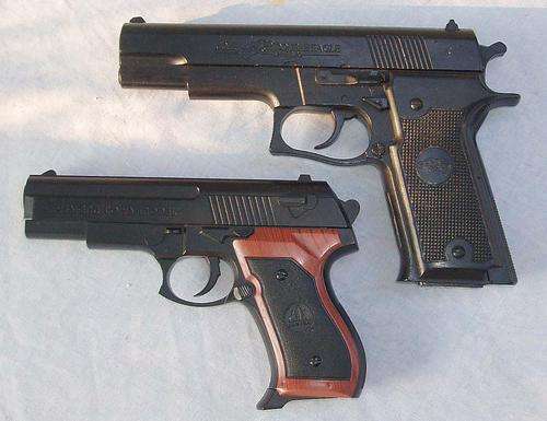 WACKY WED R1 SALE~TWO REVOLVER STYLE~AIR PISTOLS~COLT DOUBLE EAGLE~MING XING~WORKING ORDER