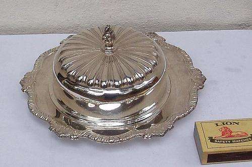 WED R1~SP BUTTER DISH~ORNATE RAISED DESIGN~GLASS LINER~RIBBED DOME LID~FINIAL.