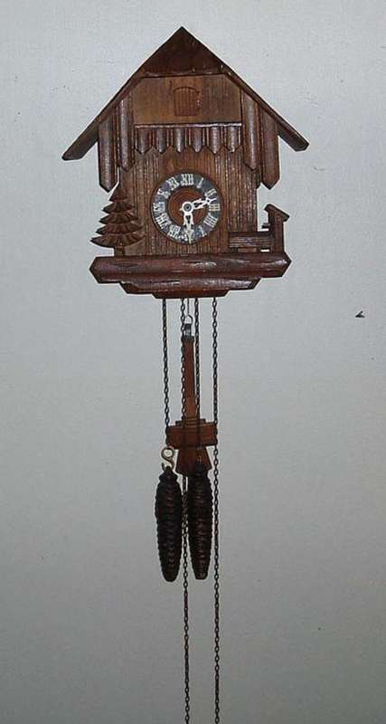 DELIGHTFUL VINTAGE GENUINE WEST GERMAN STATION MASTERS CABIN~CUCKOO CLOCK~WORKING 100%