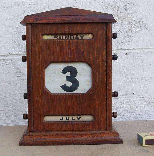 RARE ANTIQUE/VINTAGE~STANDING OAK ROLLING~DESK CALANDER~DATE, DAY, MONTH