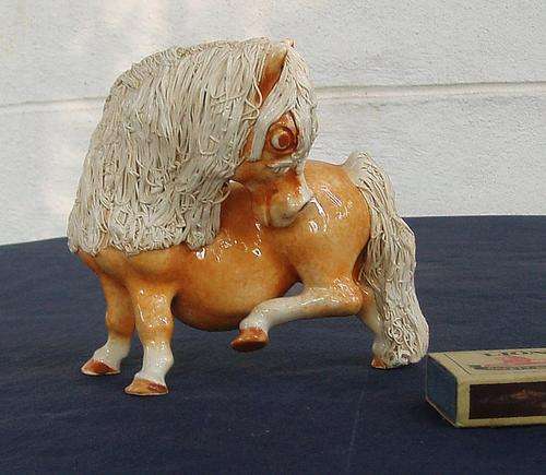 DELIGHTFUL SA CHEVAL POTTERY~POT BELLY PONY~SPAGETTI MANE & TAIL