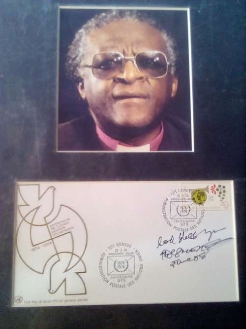 CRAZY ZERO START!!!! $$ All must GO!- CERTIFIED DESMOND TUTU AUTOGRAPH MOUNTED FOR FRAMING
