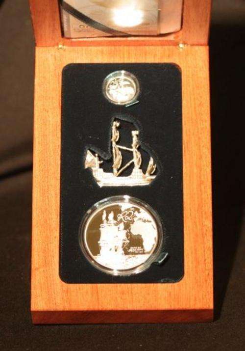 CRAZY R1 START!!!! $$$$$2009 Combination silver R2 and tickey Maritime History Series Prestige Set