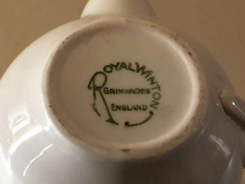 VINTAGE ROYAL WINTON GRIMWADES ENGLAND SIDE HANDLE TEA POT CREAMER CLASSIC WHITE