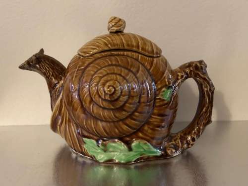BEAUTIFUL UNUSUAL BIG SNAIL TEA POT WITH LID