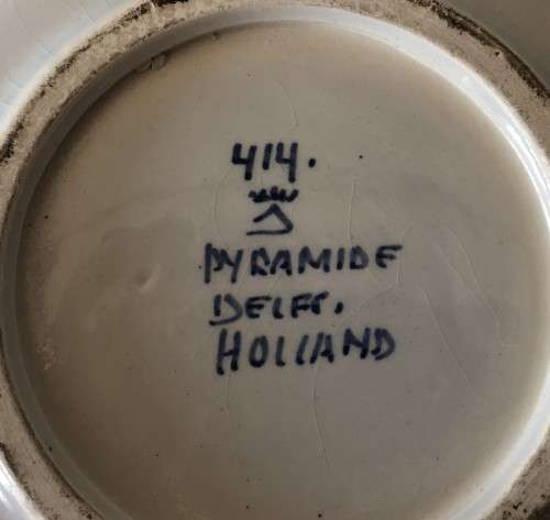 DELFT HOLLAND (PYRAMIDE) PLATE