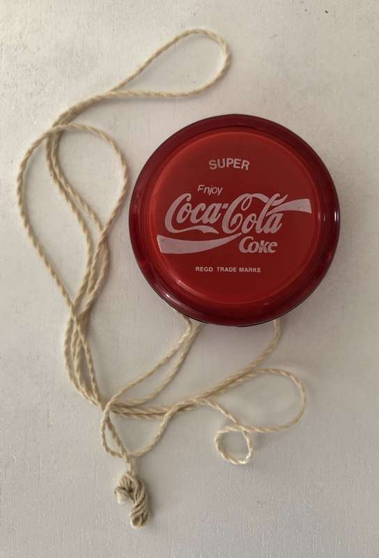SUPER COCA-COLA YO-YO WITH ORIGINAL STRING