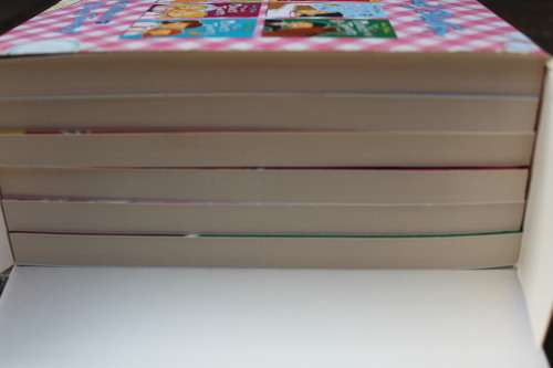 Enid Blyton: THERE`S MISCHIEF AT MALORY TOWERS: SIX CLASSIC SCHOOL STORIES