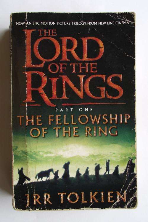 THE LORD OF THE RINGS: THE FELLOWSHIP OF THE RING by J R R Tolkien