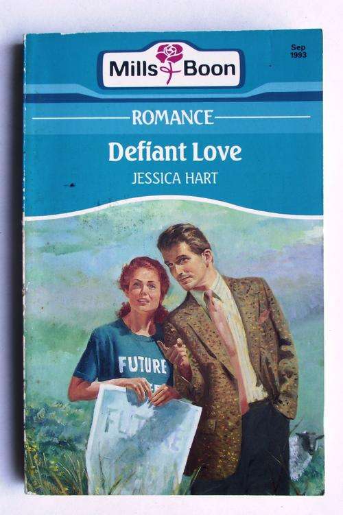 Mills & Boon: Romance: Defiant Love