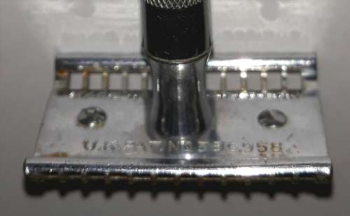 Vintage Eclipse Red Ring Safety Razor