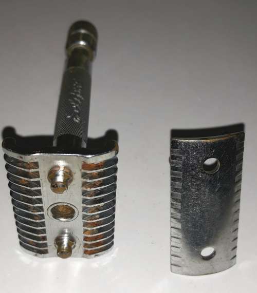 Vintage Eclipse Red Ring Safety Razor