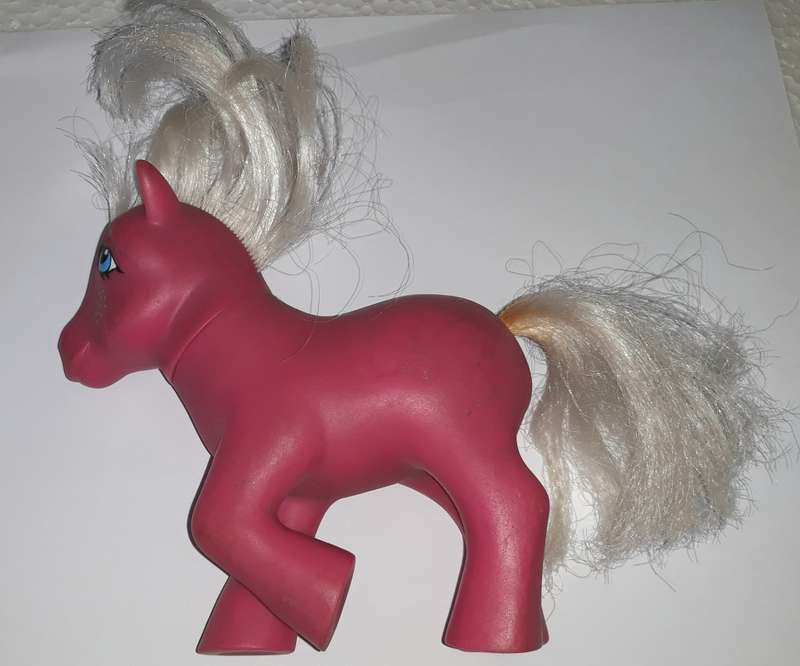Vintage Hasbro My Little Pony G1 Winter Pony Snowflake