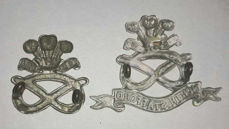 Boer War / World War One North Staffordshire Regimental Cap and Collar Badge