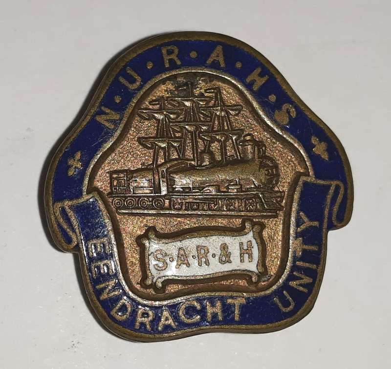Vintage National Union of Railway and Habour Servants Button Badge
