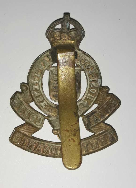 WW1 and WW2 British Royal Army Ordnance Corps Cap Badge