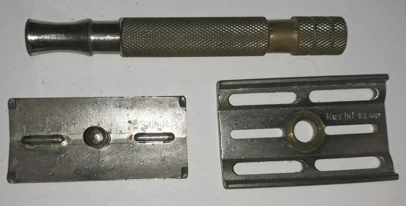 Vintage 1940s Gillette British Tech Safety Razor