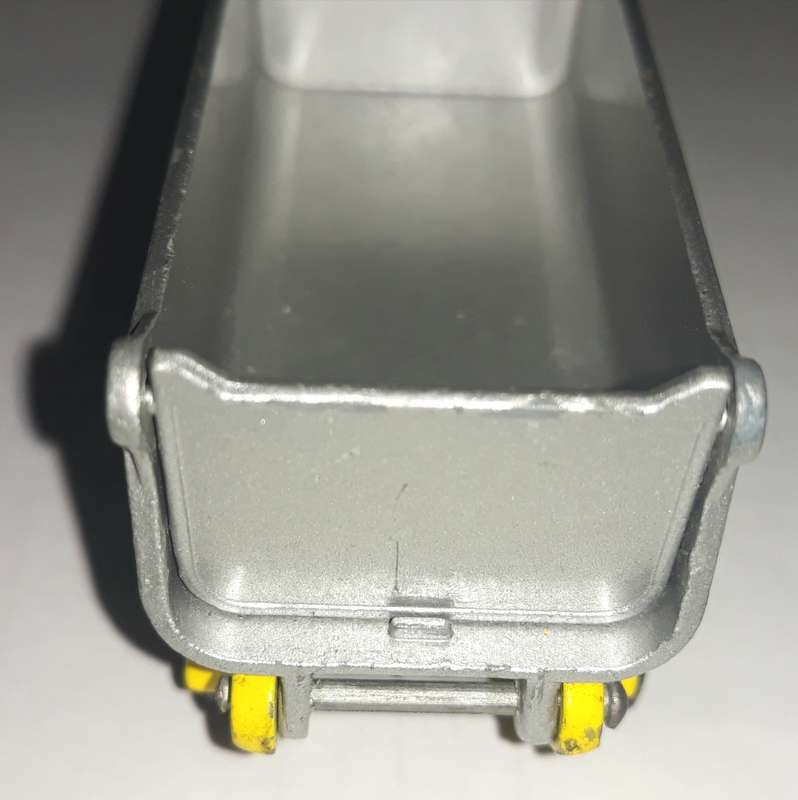 Vintage no 51 Lesney Matchbox 8 Wheel Tipper