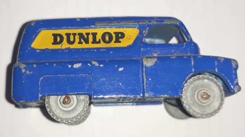 Vintage Lesney No 25 Bedford Dunlop Van