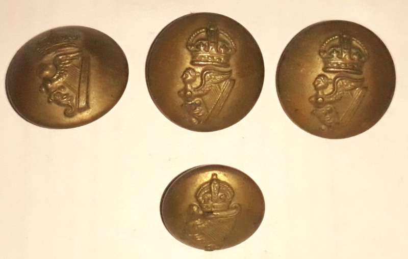Vintage World War One and Two Irish Guard Buttons