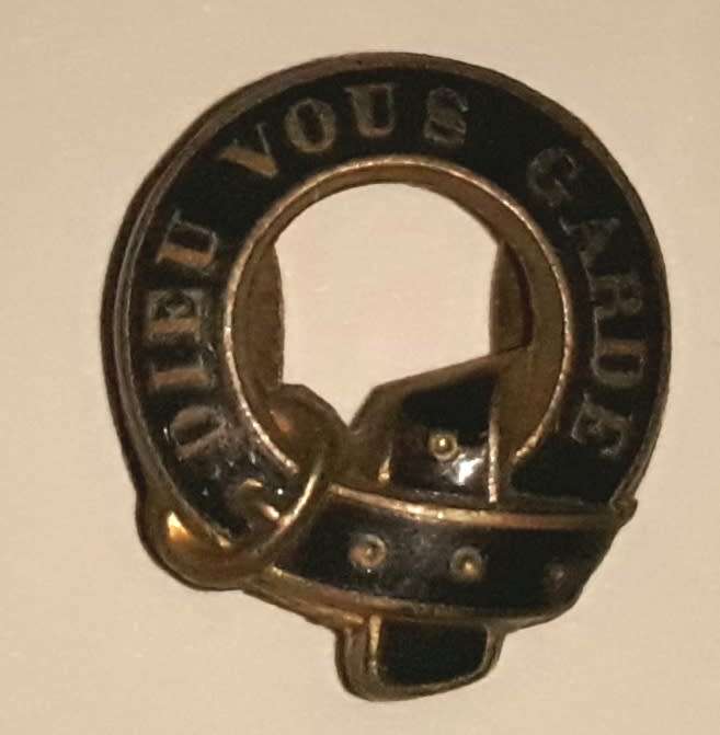 Vintage Dieu Vous Garde Button Badge