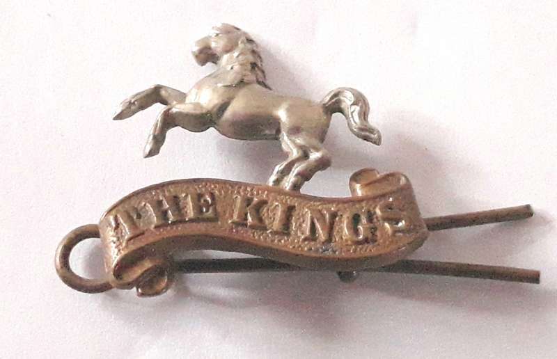 WW1 and 2 King's Liverpool Regiment Collar Badge - 2nd Pattern