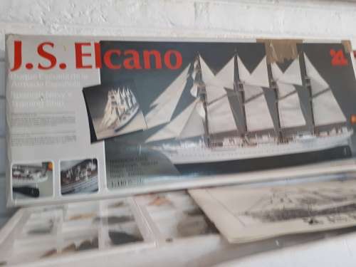 1:110 Scale wooden ship