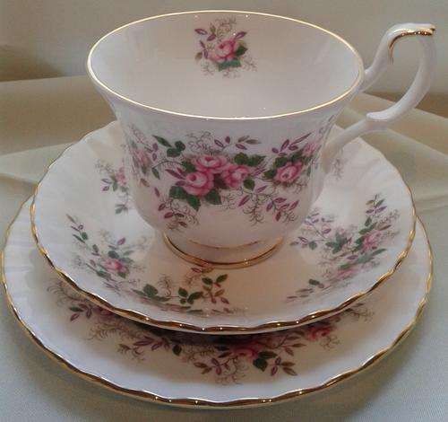 Royal Albert Lavender Rose Trio