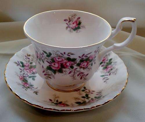 Royal Albert Lavender Rose Duo