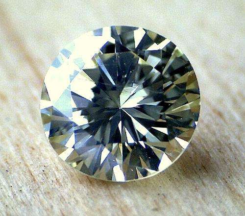 Spectacular engagement quality diamond 0.33 carats - VS1 - O