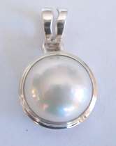 NEW 17 MM WHITE MABE PENDANT SET IN STERLING SILVER