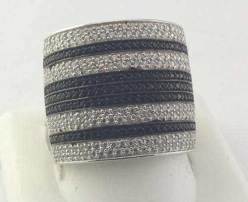925 Sterling Silver Ring with Cubic Zirconia Stones