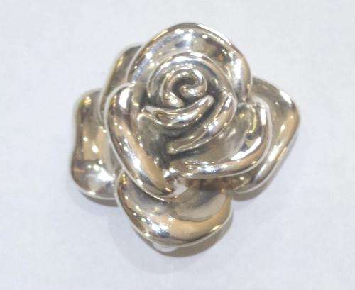 *GORGEOUS* 925 STERLING SILVER BULKY ROSE PENDANT