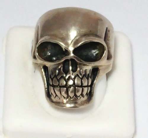 Sterling Silver Ring with Skull