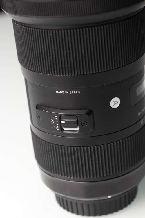 Sigma 18-35mm F1.8 DC HSM Art lens (Canon Mount)