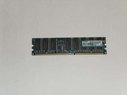 1 GB DDR400 RAM