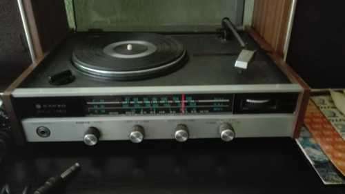 Vintage Sanyo Radio and Turntable