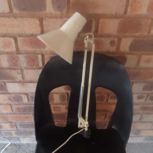 Vintage enamel desk lamp in great working condition