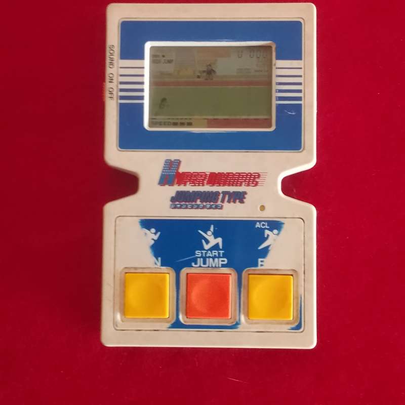 Vintage 1983 ` Very Rear`  Bandai LCD Hyper Olympic Game Made In Japan Tested Working