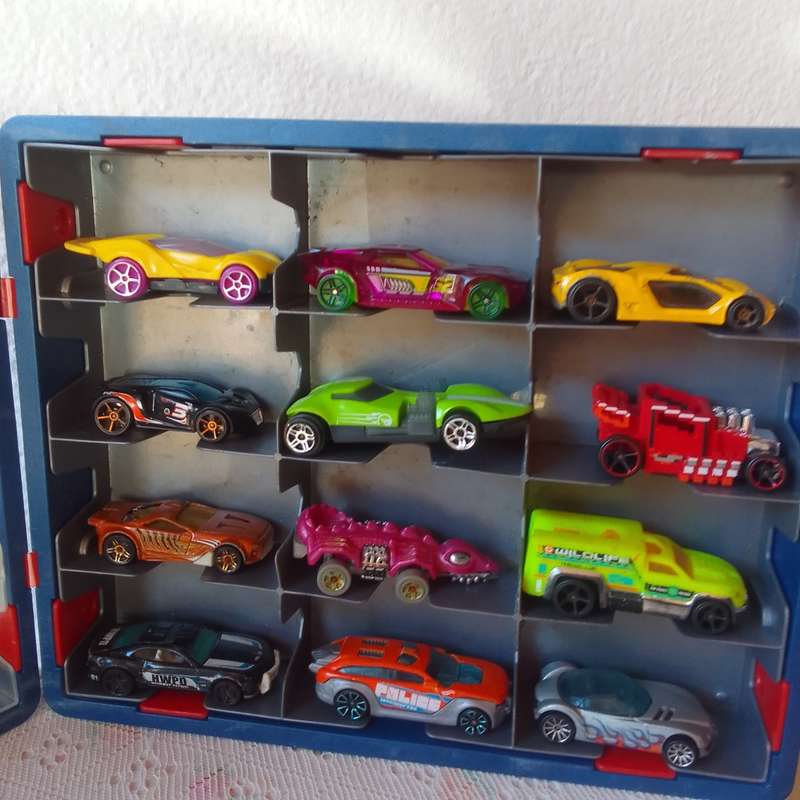 Large collection hot wheels