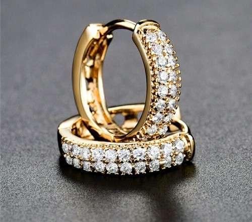 **ABSOLUTELY GORGEOUS**GOLD PLATED ROUND CRYSTAL HOOP EARING