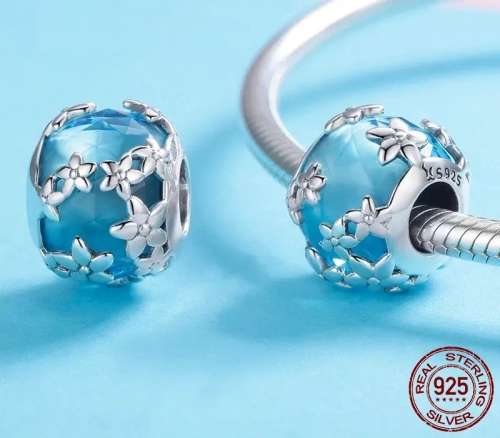 925 Sterling Silver Daisy Blue Charm