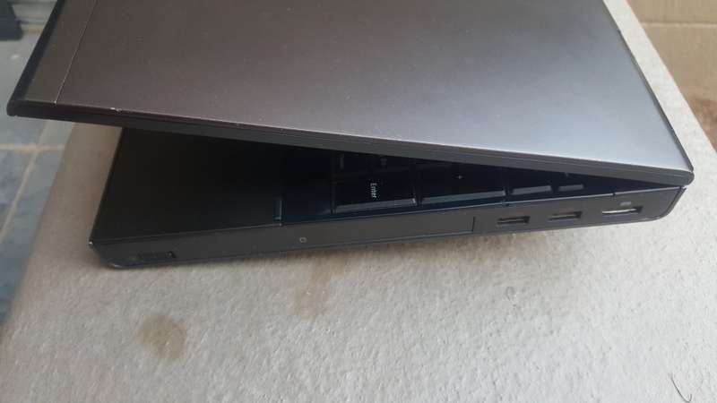 DELL PRECISION M4700 3RD GEN CORE i7/15.6"FULL HD SCREEN/ 16GB RAM/750GB HDD/2GB GRAPHICS/WIN 8.1
