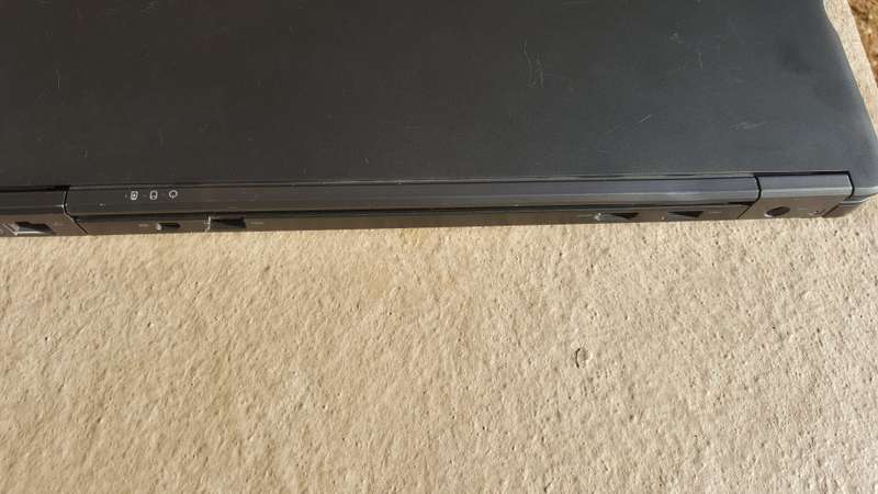 DELL LATITUDE E7450 5TH GENERATION CORE i5-5300U/14"SCREEN/ 8GB RAM/500GB HDD/WIN 8.1 PRO
