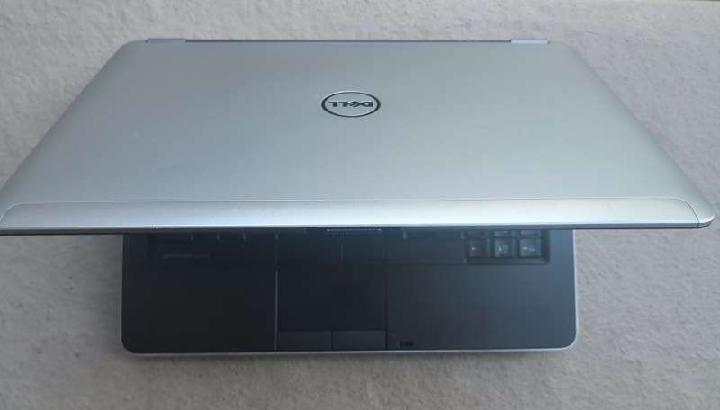 DELL LATITUDE E6440 4TH GENERATION CORE i7/14" SCREEN/ 8GB RAM/1TB HDD/2GB GRAPHICS/WIN 10 PRO