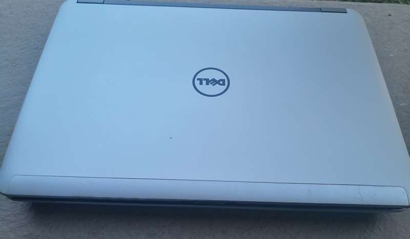 DELL LATITUDE E6440 4TH GENERATION CORE i7/14" SCREEN/ 8GB RAM/1TB HDD/2GB GRAPHICS/WIN 10 PRO