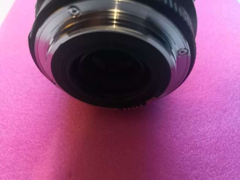 CANON ZOOM LENS EF 70-300mm 1:4-5.6 IS USM SUITABLE FOR CANON DSLR CAMERAS ONLY