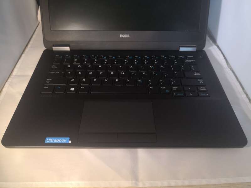 DELL LATITUDE E7270 6TH GEN CORE I7-6600U/12.5" SCREEN/ 8GB RAM/256SSD/WINDOWS 10 PROFESSIONAl