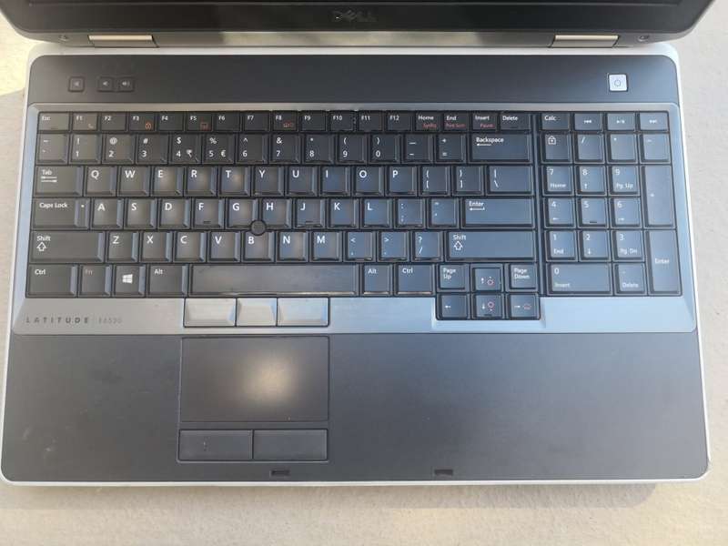 DELL LATITUDE E6530 CORE i7-3540M/15.6" SCREEN/ 8GB MEMORY/500GB HDD/WIN 8.1  PRO